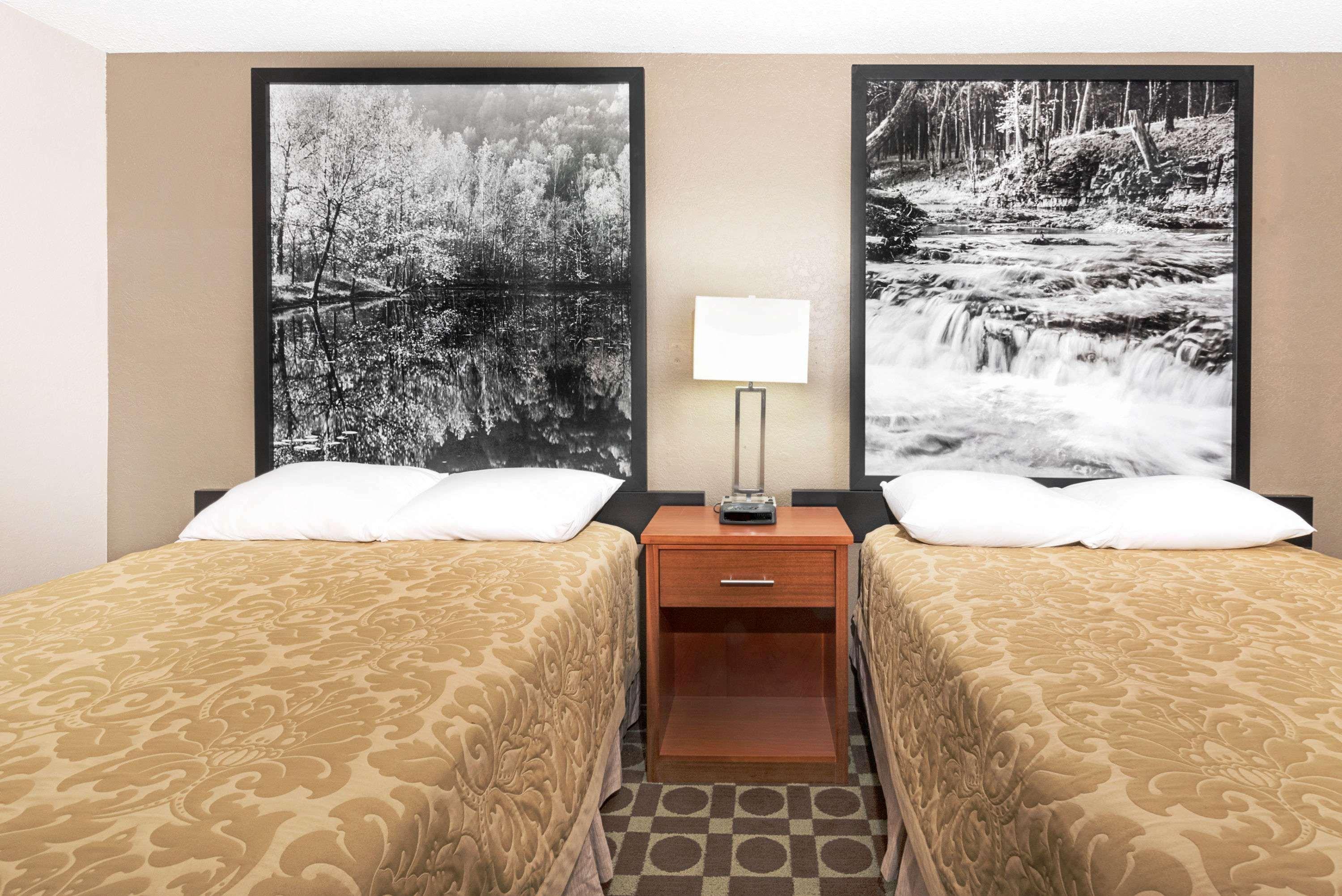 Super 8 By Wyndham Miles City Extérieur photo
