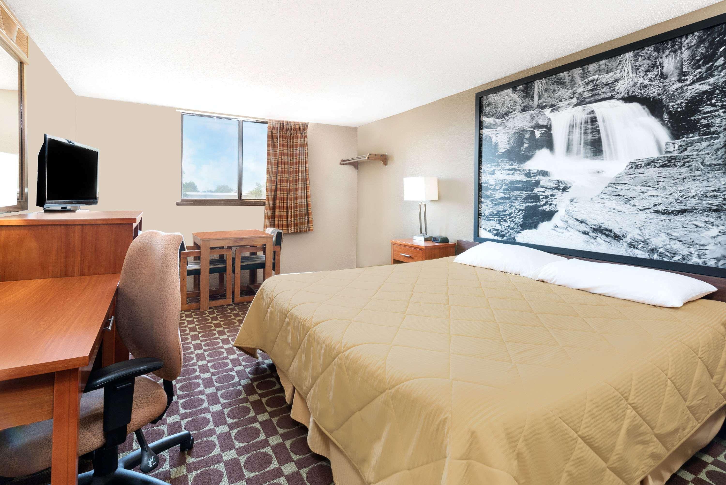 Super 8 By Wyndham Miles City Extérieur photo