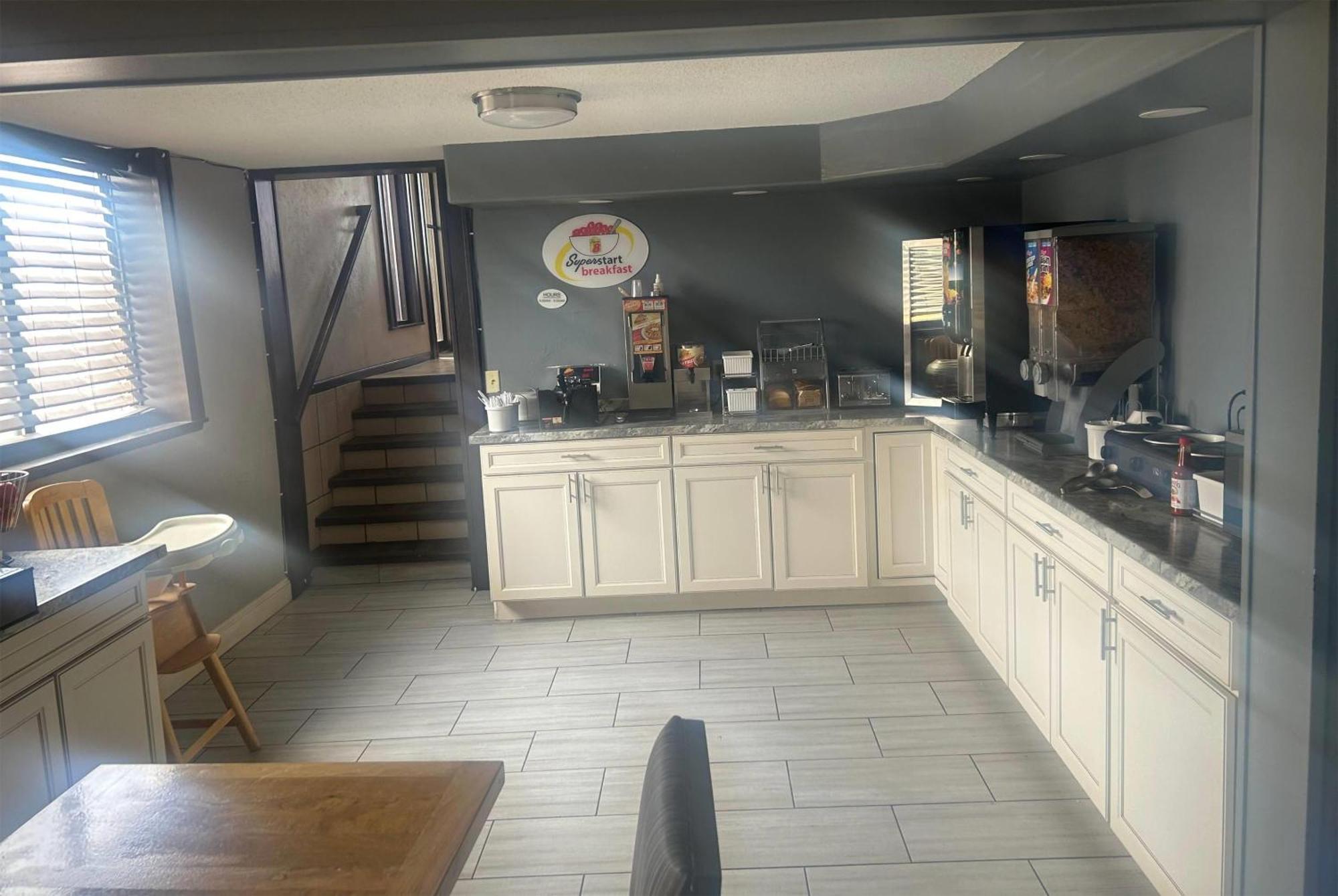 Super 8 By Wyndham Miles City Extérieur photo